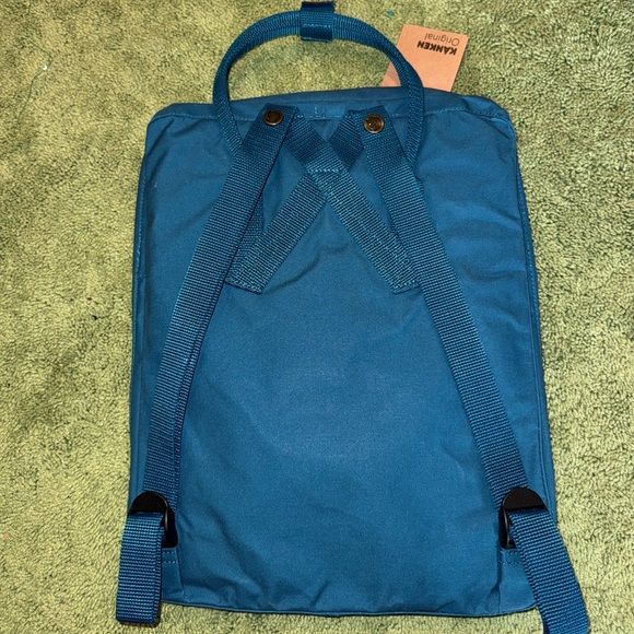 NWT Fjällräven Kånken Glacier Green Backpack - Picture 4 of 4